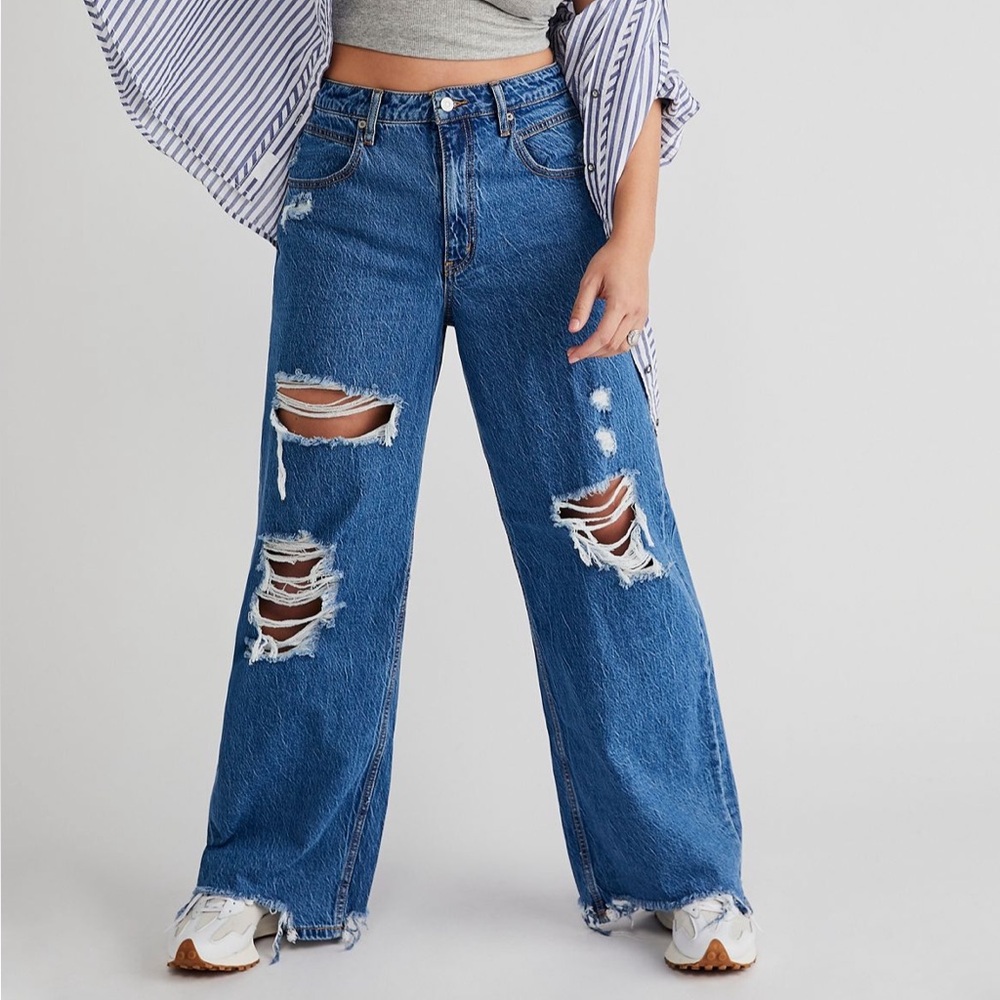 Free People CRVY Destructed Straight Leg Jeans Size 27 BNWT